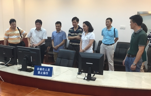 致公黨中山市委會與中山市水務局聯合開展考察岐江河水環境活動2.JPG