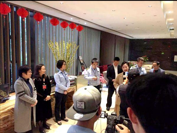 檢查現場3_副本.jpg