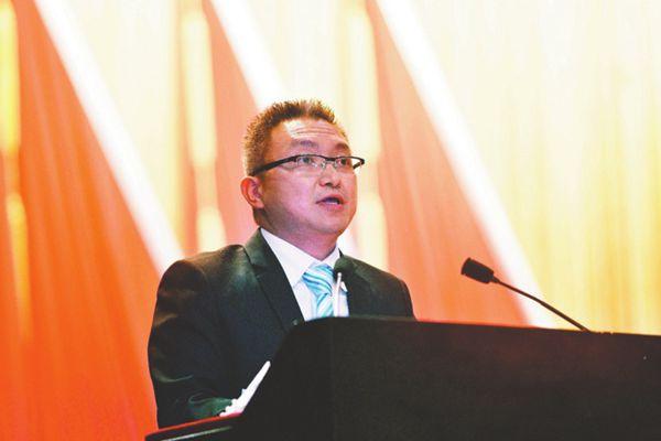 楊紹平代表市委會作大會發言_副本.jpg